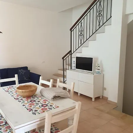 Lito's House In Ferienhaus